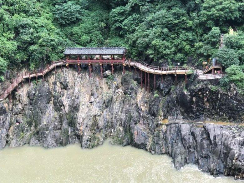 白天睡了一觉，晚上失眠！医生：白天要注意这3点，晚上不会失眠